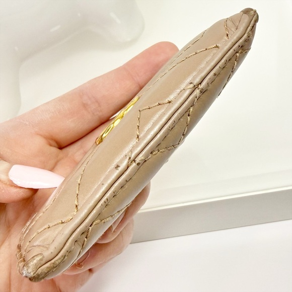 Gucci GG Marmont Card Case In Beige Calfskin Leather - Picture 8 of 10